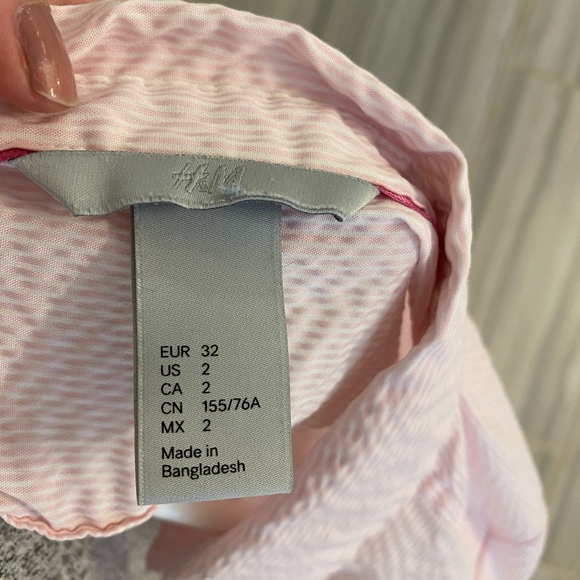 H&M pinstripe button down - Picture 3 of 3